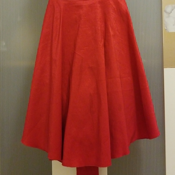 Dresse - Picture 3 of 3